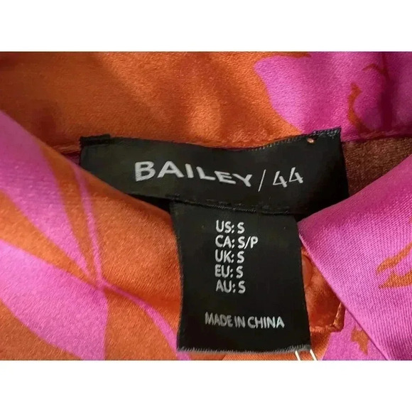 Bailey 44 Button Up Front Blouse Top Shirt Small Women NEW 325 - Picture 2 of 4